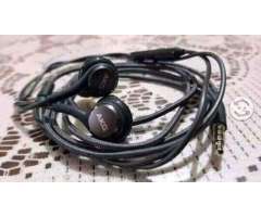 Vendo Audífonos Originales S8 Base 90 Bs