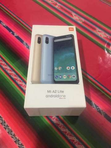 Xiaomi Mi A2 Lite Xiaomi Mi A2 Lite