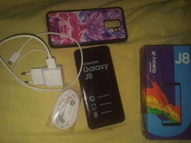 Vendo Samsung Galaxy J8 Vendo Samsung Galaxy J8